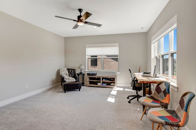 3270 Sassafras Ln, Thompsons Station, TN 37179