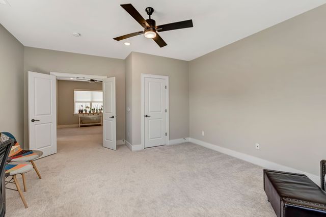 3270 Sassafras Ln, Thompsons Station, TN 37179