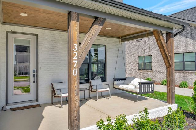 3270 Sassafras Ln, Thompsons Station, TN 37179