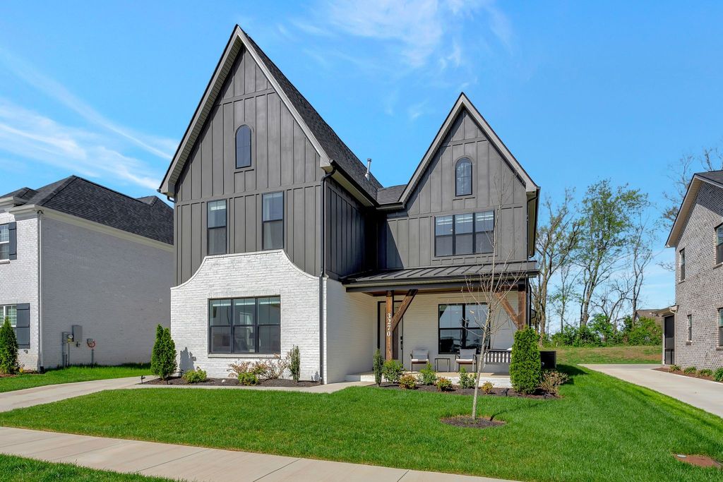 3270 Sassafras Ln, Thompsons Station, TN 37179