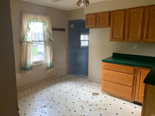 412 W Marion Street, Mishawaka, IN 46546