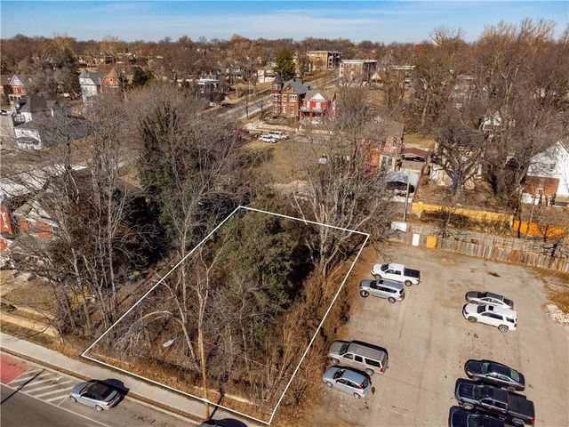 3206 E 12th Street, Kansas City, MO 64127