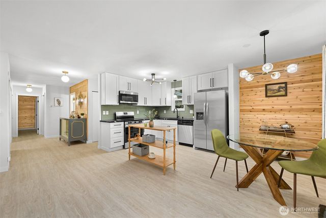 8257 Salish Lane, Blaine, WA 98230