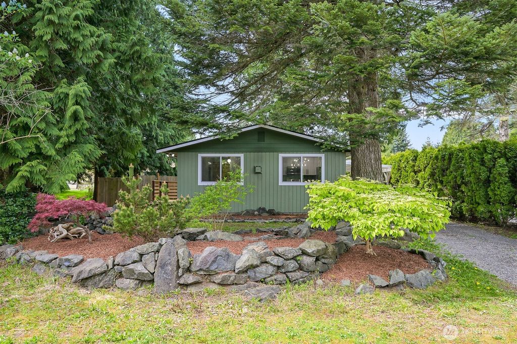 8257 Salish Lane, Blaine, WA 98230