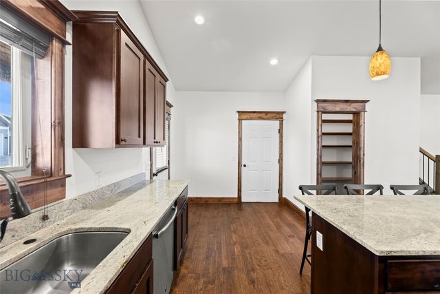 886 Flanders Creek Avenue, Bozeman, MT 59718