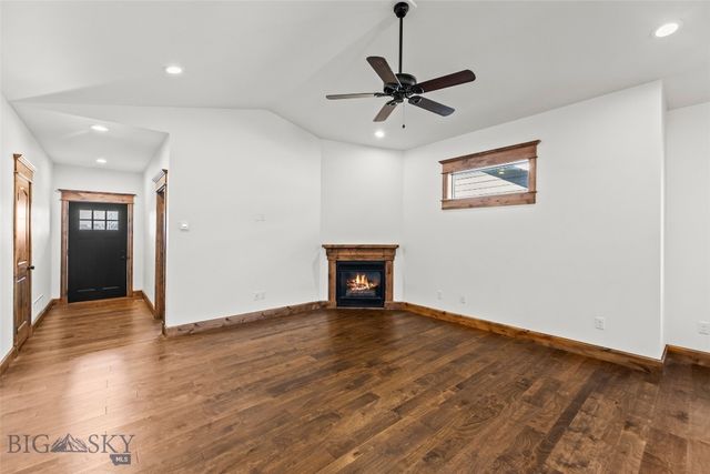 886 Flanders Creek Avenue, Bozeman, MT 59718