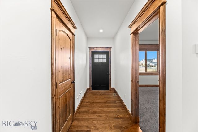 886 Flanders Creek Avenue, Bozeman, MT 59718