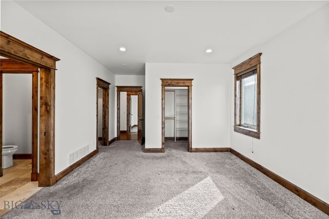 886 Flanders Creek Avenue, Bozeman, MT 59718