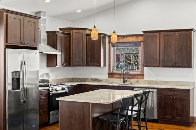 886 Flanders Creek Avenue, Bozeman, MT 59718