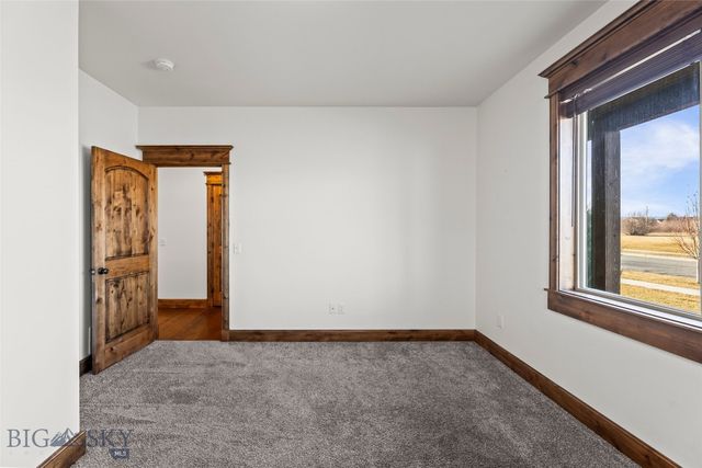 886 Flanders Creek Avenue, Bozeman, MT 59718