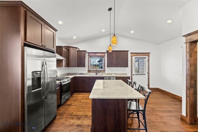 886 Flanders Creek Avenue, Bozeman, MT 59718