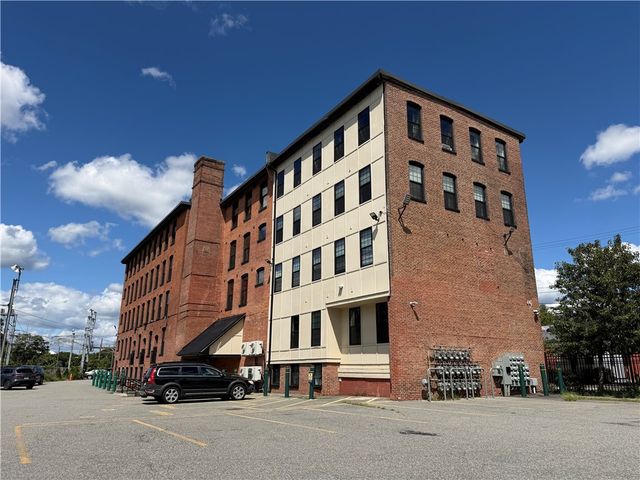 50 Ashburton Street 4, Providence, RI 02904