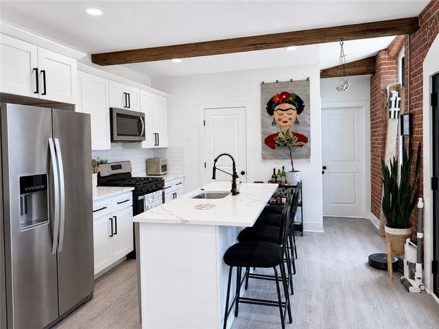 50 Ashburton Street 4, Providence, RI 02904