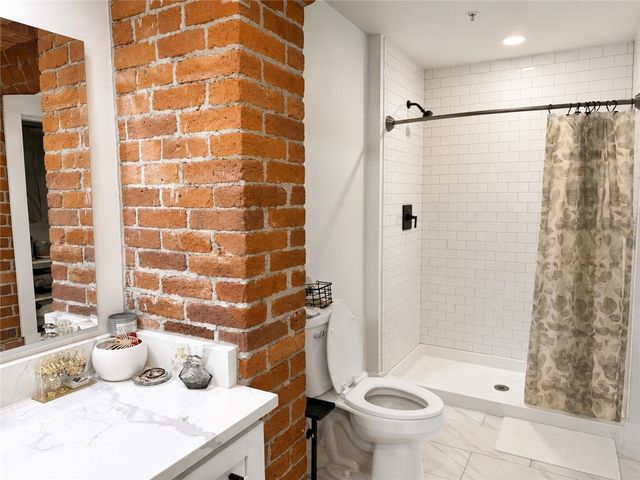 50 Ashburton Street 4, Providence, RI 02904