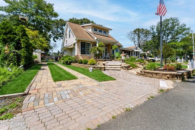 1957 Teakwood Road, Toms River, NJ 08753