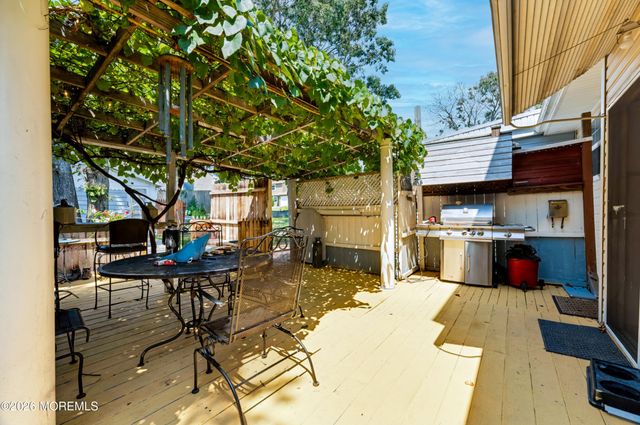 1957 Teakwood Road, Toms River, NJ 08753