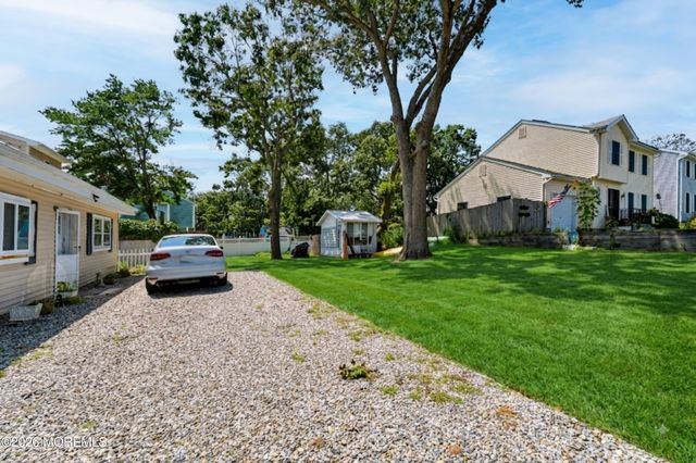 1957 Teakwood Road, Toms River, NJ 08753