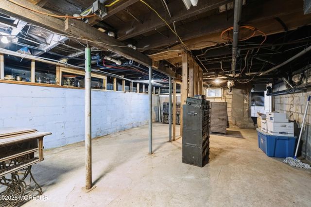 1957 Teakwood Road, Toms River, NJ 08753