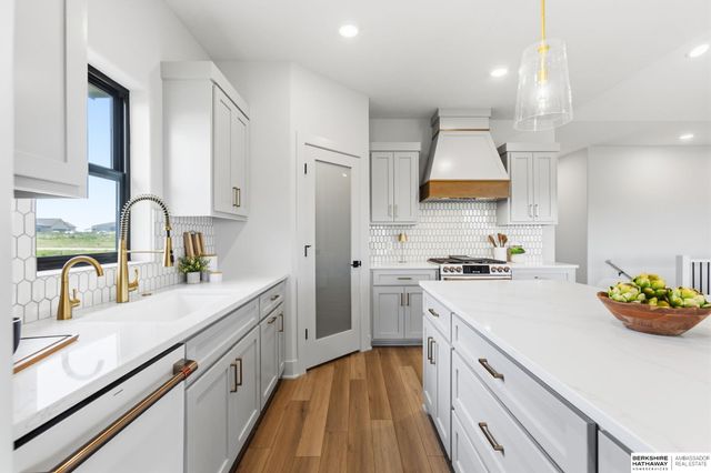 418 Karloff Circle, Yutan, NE 68073