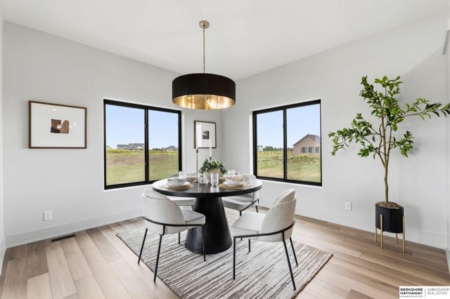 418 Karloff Circle, Yutan, NE 68073