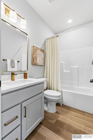 418 Karloff Circle, Yutan, NE 68073
