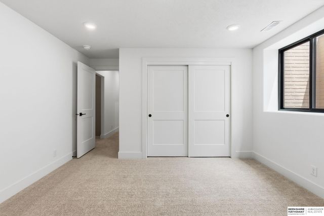 418 Karloff Circle, Yutan, NE 68073