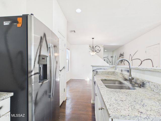 7954 E Senate Street, Tucson, AZ 85730