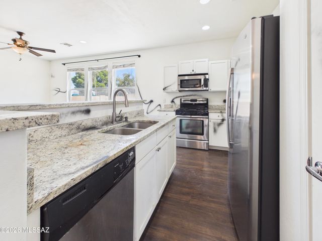 7954 E Senate Street, Tucson, AZ 85730