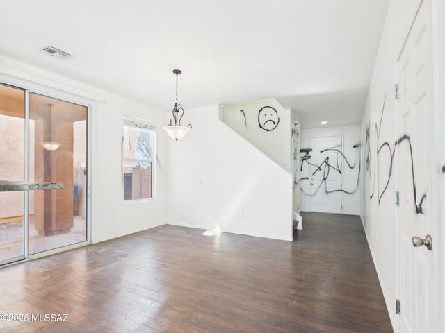 7954 E Senate Street, Tucson, AZ 85730