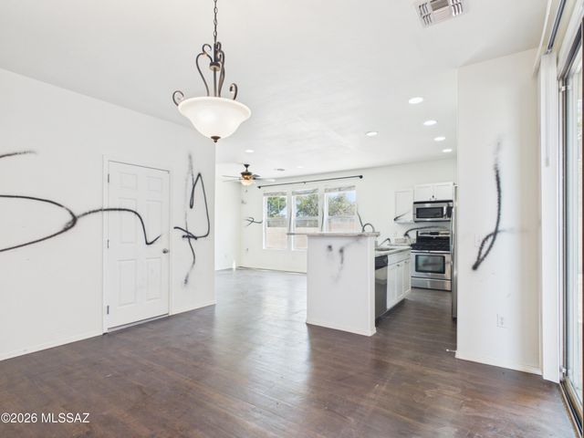 7954 E Senate Street, Tucson, AZ 85730