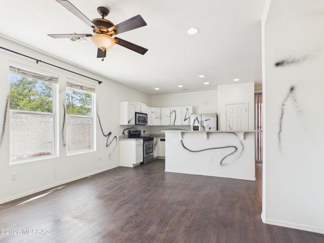 7954 E Senate Street, Tucson, AZ 85730