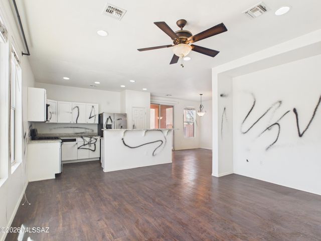 7954 E Senate Street, Tucson, AZ 85730