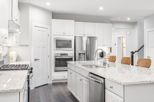 3010 Thoroughbred Way, White House, TN 37188