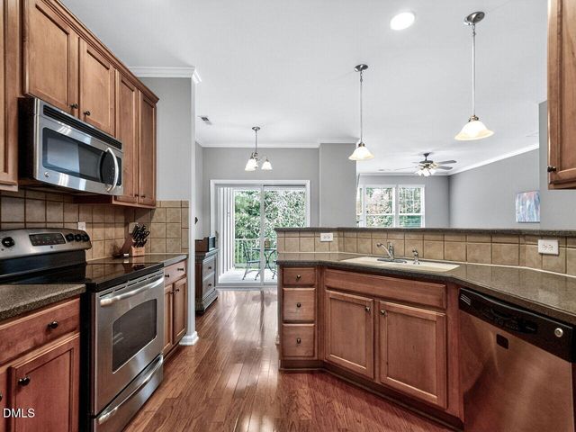 107 Haybarn Court, Apex, NC 27502