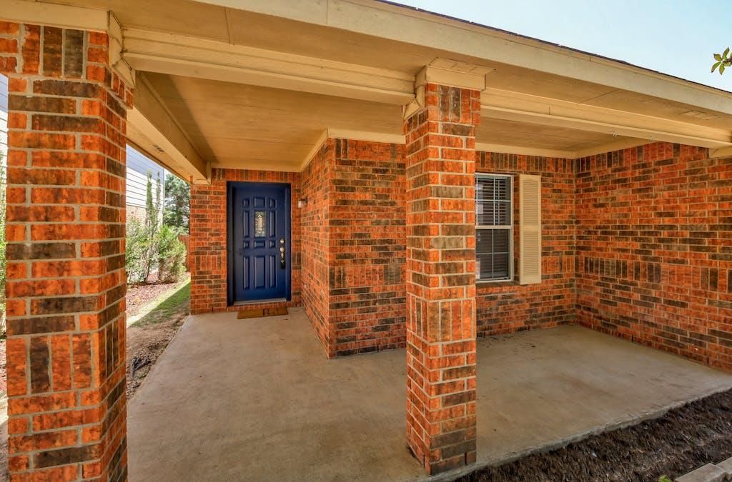 17901 Violet LN, Elgin, TX 78621