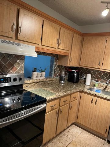 2828 Casita Way 205, Delray Beach, FL 33445