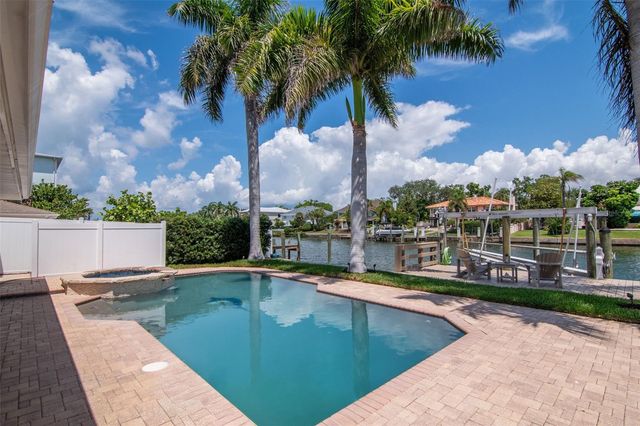 4927 W MELROSE AVENUE N, Tampa, FL 33629