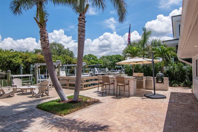 4927 W MELROSE AVENUE N, Tampa, FL 33629