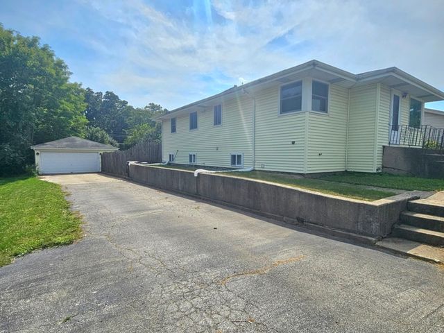 5137 160th Street, Oak Forest, IL 60452