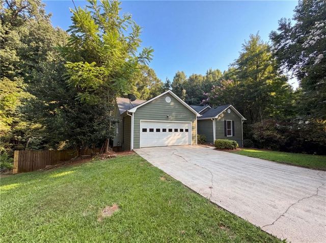 1626 River Trace, Auburn, GA 30011