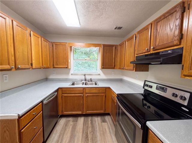 1626 River Trace, Auburn, GA 30011