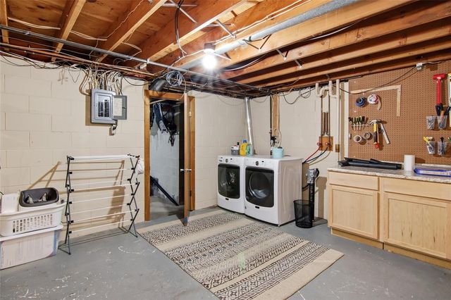 2519 Bartlett Avenue, Altoona, WI 54720