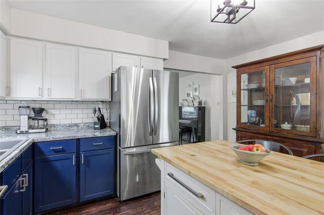 2519 Bartlett Avenue, Altoona, WI 54720