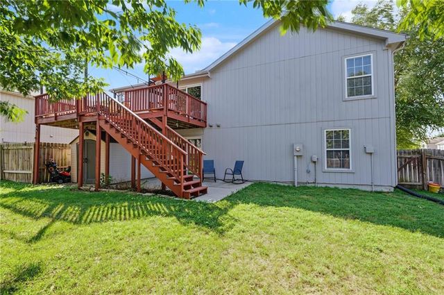 1418 Redwood Drive, Eudora, KS 66025