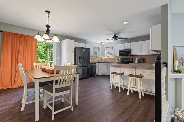 1418 Redwood Drive, Eudora, KS 66025