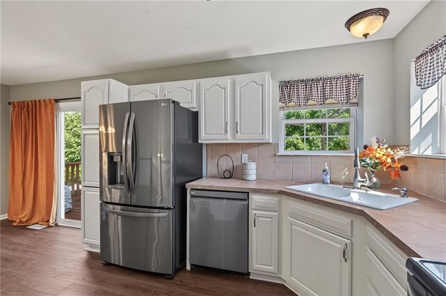 1418 Redwood Drive, Eudora, KS 66025