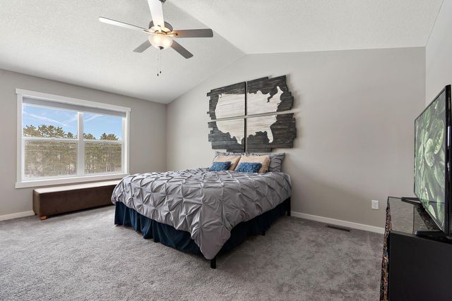 1739 200th Lane NW, Oak Grove, MN 55011