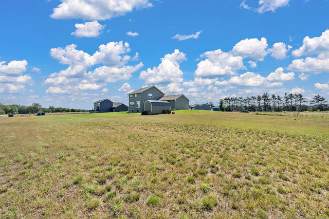 1739 200th Lane NW, Oak Grove, MN 55011