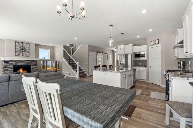 1739 200th Lane NW, Oak Grove, MN 55011