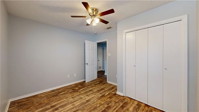 1325 Airline Drive, College Station, TX 77845